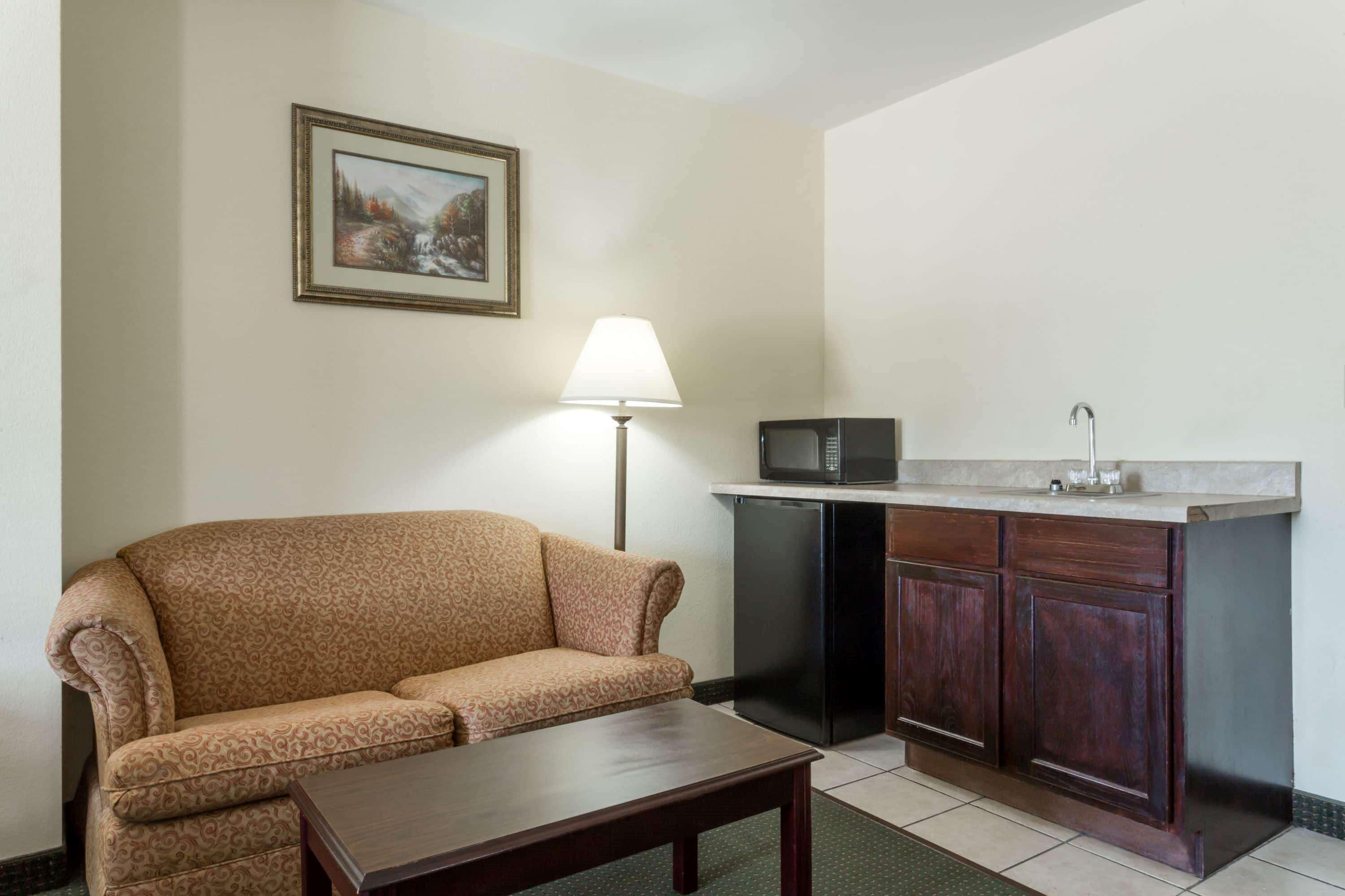 Howard Johnson By Wyndham Houma Exterior photo