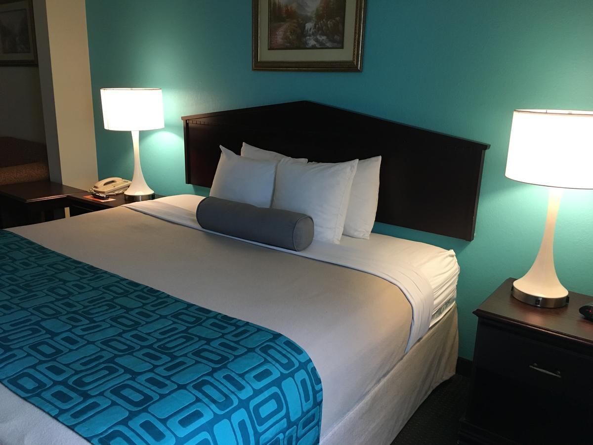 Howard Johnson By Wyndham Houma Exterior photo