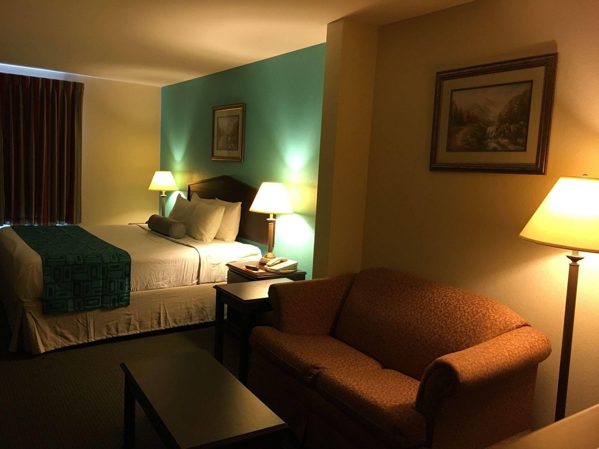 Howard Johnson By Wyndham Houma Exterior photo